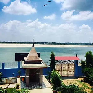 Sri Yoga Mandir 2*, Varanasi India